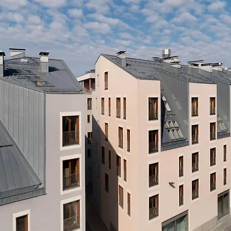 Cosy Old Town Flat In A Modern Secured Apt. Block Apartmán