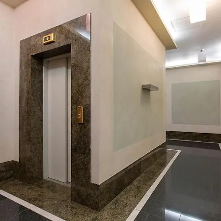 Cosy Old Town Flat In A Modern Secured Apt. Block 리가